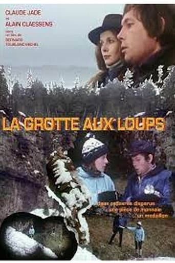Watch La Grotte aux loups free online